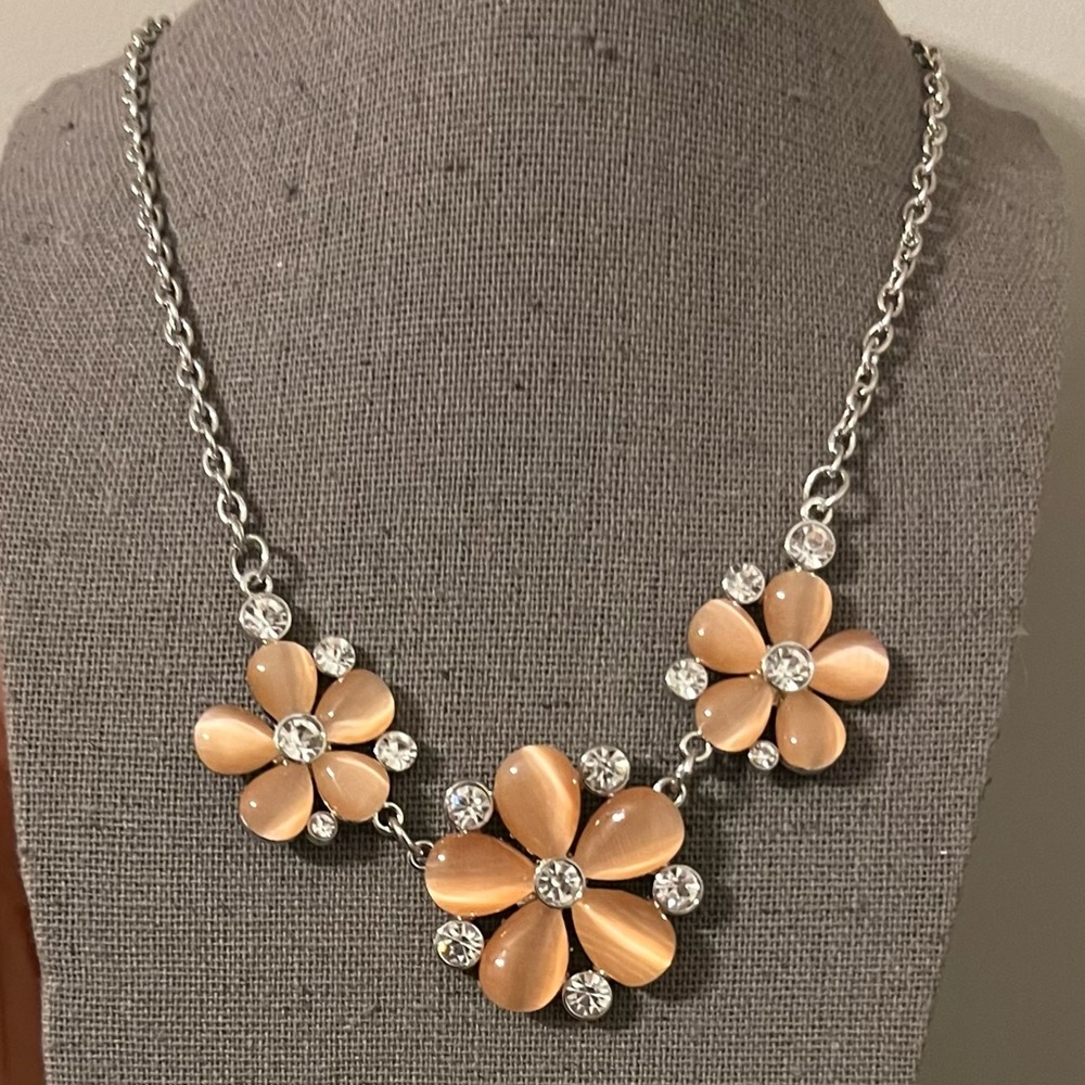 Flower Necklace